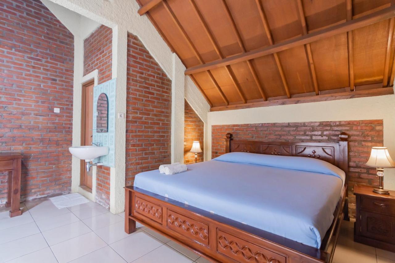 Samakta Guest House Lembang Exterior foto